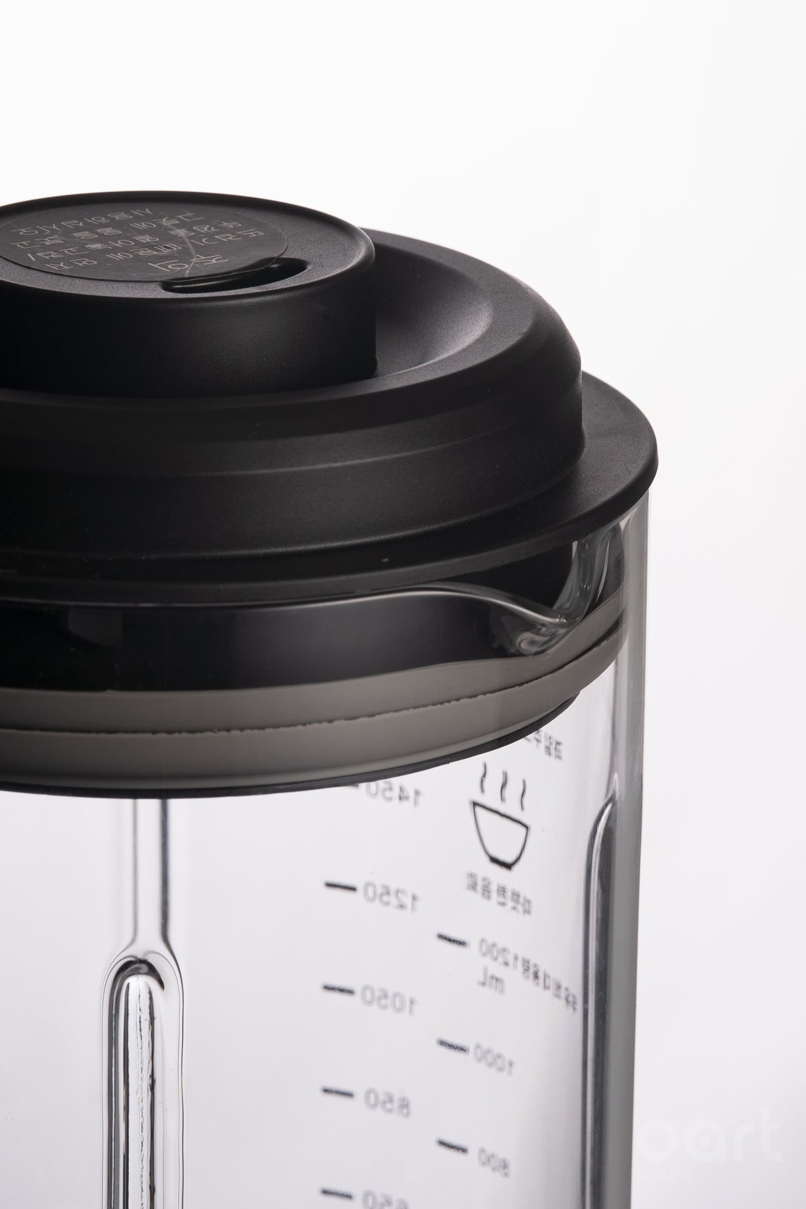 Blender — Kitchen & home appliance Product Photography (Frame 4)