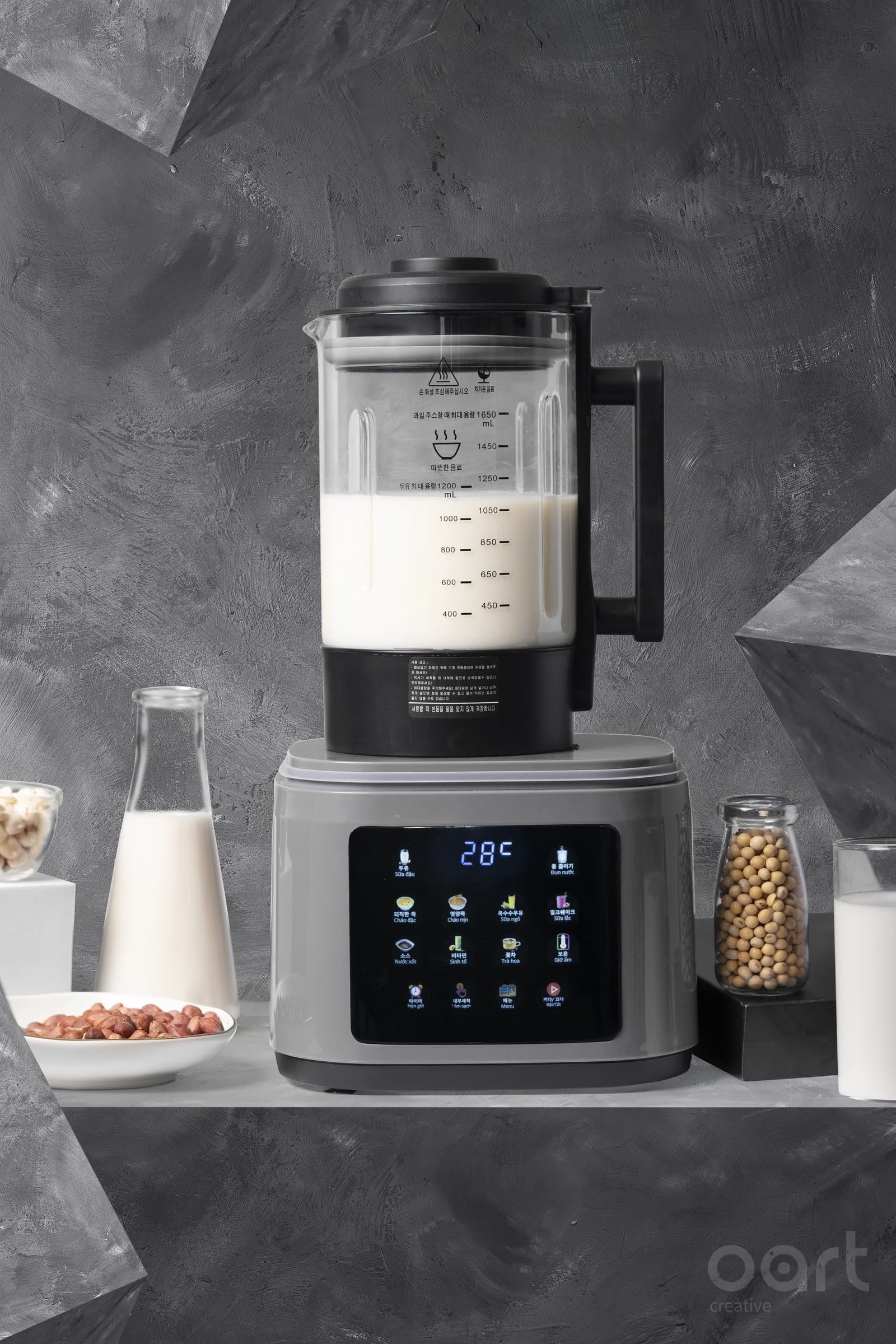Blender — Kitchen & home appliance Product Photography (Frame 6)